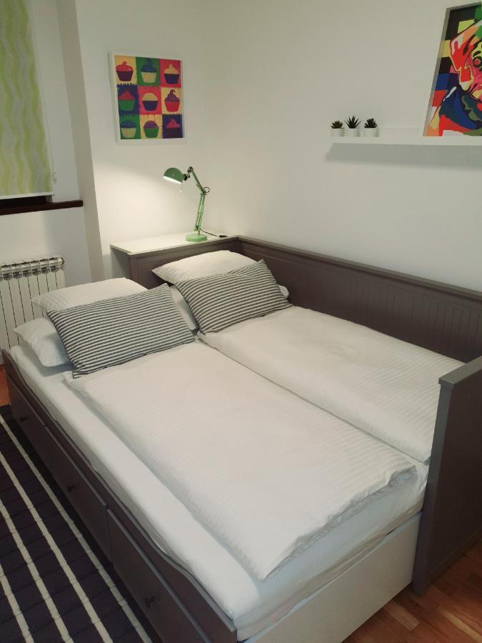 Lucky 13 Apartment Zagreb Buitenkant foto